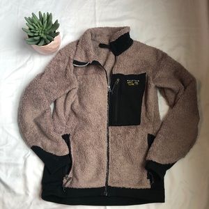 Mountain Hardware Monkey jacket
